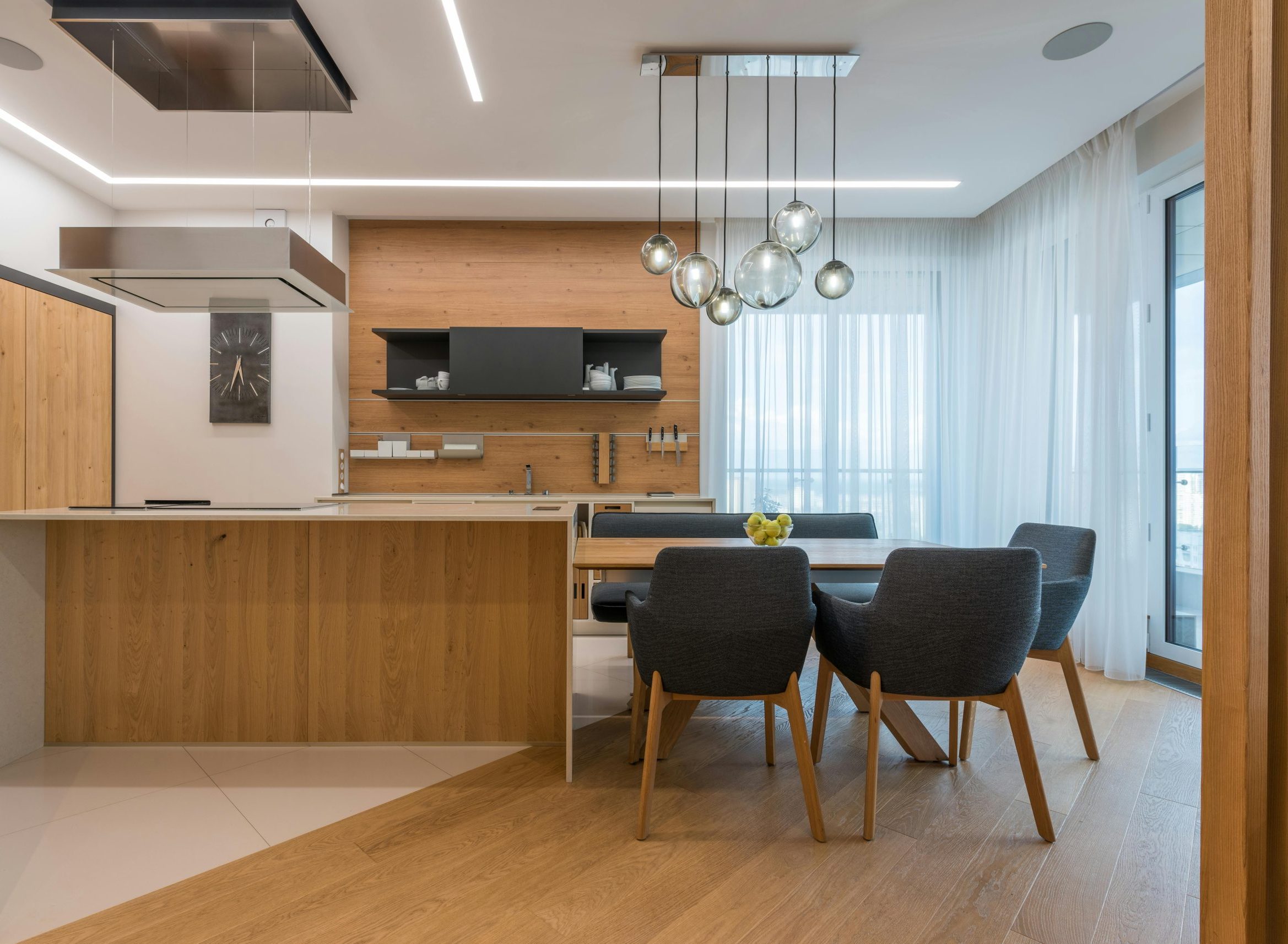 Corporate Housing In Toronto Vs Standard Rentals: The Decision Guide