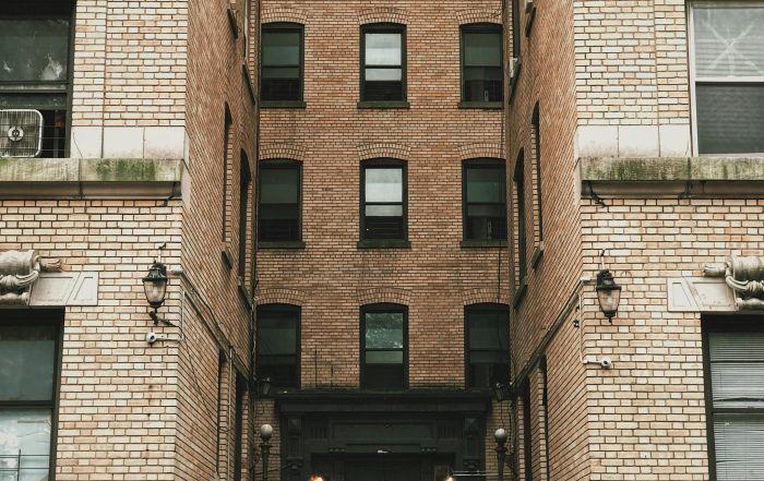 Corporate Housing In Toronto Vs Standard Rentals: The Decision Guide